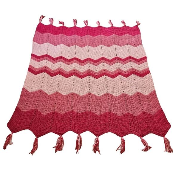 Vintage Hand Made Crochet Pink Tone Zig Zag Chevron Tassel Afghan Blanket Throw - Picture 1 of 4